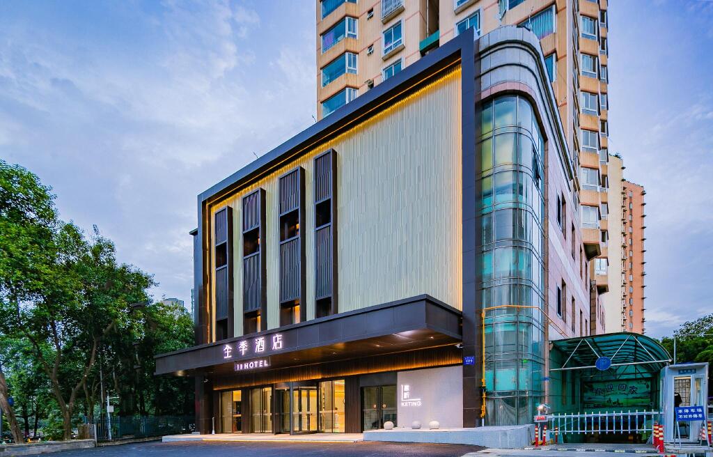 Hotel front